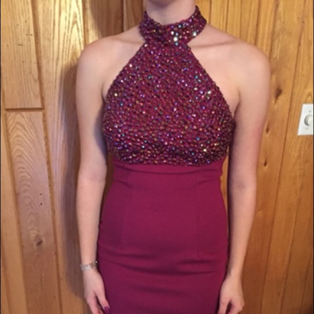 Sherri hill size 6